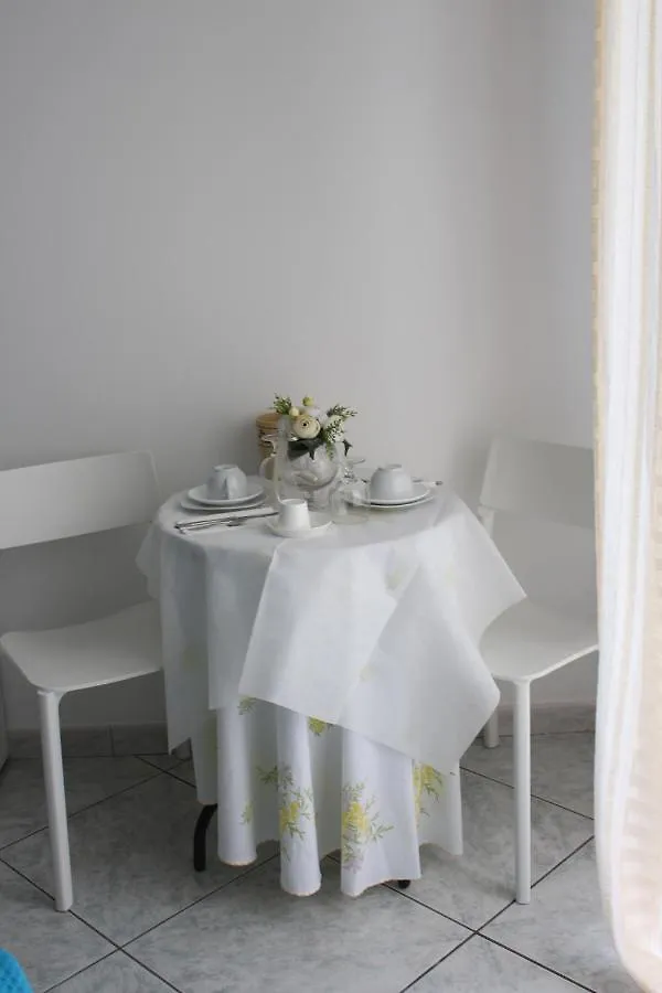 Solelunamare Guest House  Alghero